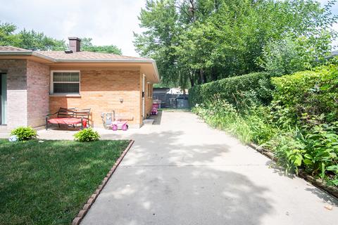 630 S Wayne Pl, Wheeling, IL 60090 photo 12