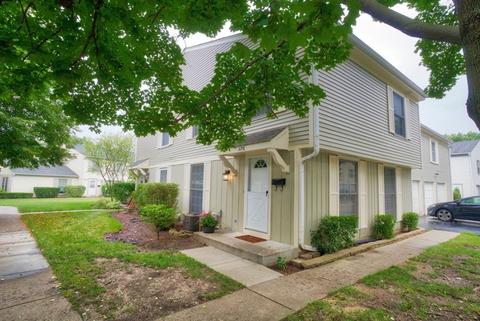 1679 Williamsburg Ct #E, Wheaton, IL 60189 photo 2