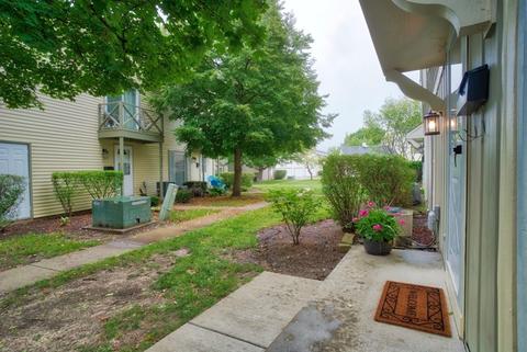 1679 Williamsburg Ct #E, Wheaton, IL 60189 photo 22