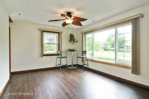 2700 Saint James St, Rolling Meadows, IL 60008 photo 2