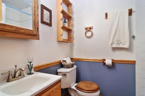 2700 Saint James St, Rolling Meadows, IL 60008 photo 9
