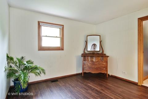 2700 Saint James St, Rolling Meadows, IL 60008 photo 8