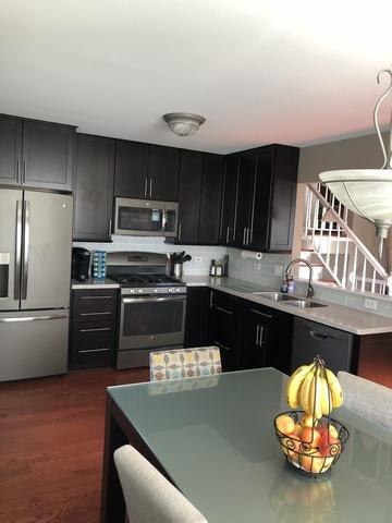 112 S Glenbrook Trl, Mchenry, IL 60050 photo 2