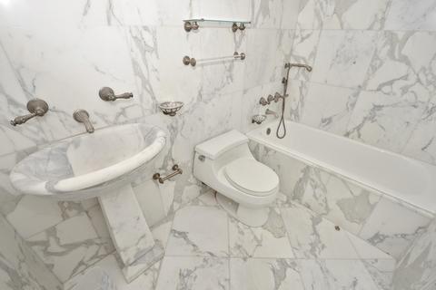 175 E Delaware Pl #7807, Chicago, IL 60611 photo 9