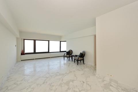 175 E Delaware Pl #7807, Chicago, IL 60611 photo 5