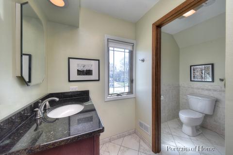 1765 Maple Ln, Wheaton, IL 60187 photo 11