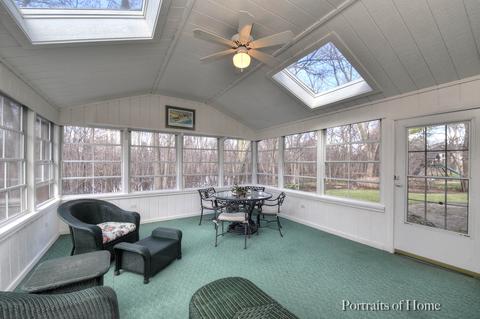 1765 Maple Ln, Wheaton, IL 60187 photo 5