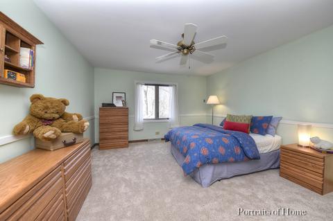 1765 Maple Ln, Wheaton, IL 60187 photo 13
