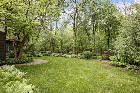 1765 Maple Ln, Wheaton, IL 60187 photo 23