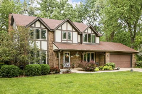 1765 Maple Ln, Wheaton, IL 60187 photo 1