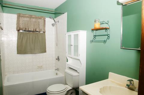 924 Houston Ave, Elgin, IL 60120 photo 23