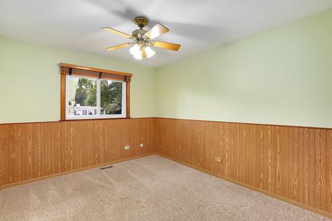1112 Forest Dr, Elgin, IL 60123 photo 15