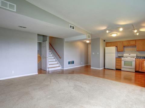 702 E Perimeter Rd, Rantoul, IL 61866 photo 4