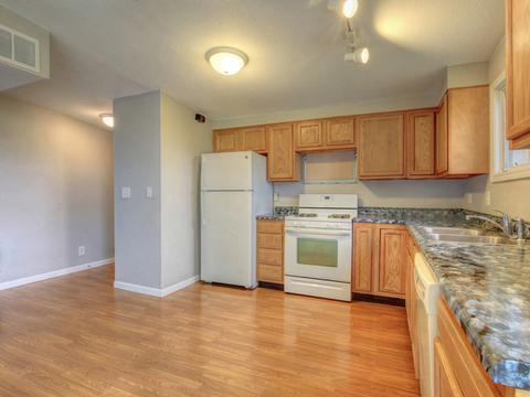 702 E Perimeter Rd, Rantoul, IL 61866 photo 3