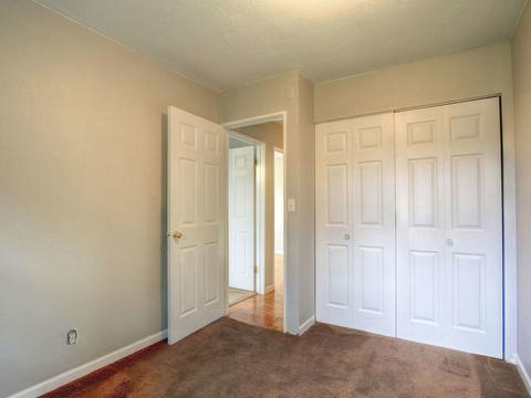 702 E Perimeter Rd, Rantoul, IL 61866 photo 13