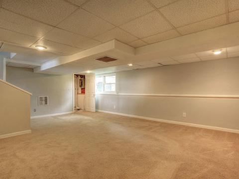 702 E Perimeter Rd, Rantoul, IL 61866 photo 7