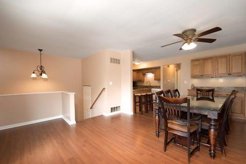 1547 Elder Dr, Aurora, IL 60506 photo 4