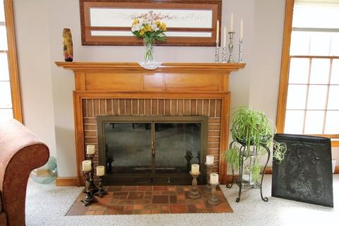 926 Douglas Ave, Elgin, IL 60120 photo 9