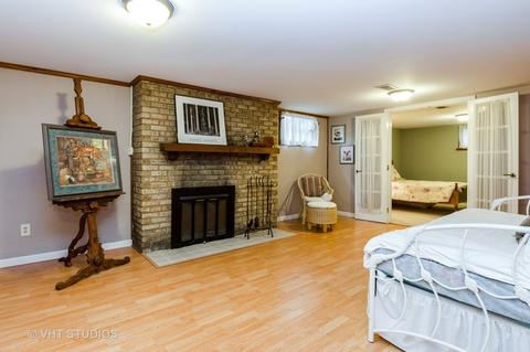 926 Douglas Ave, Elgin, IL 60120 photo 12
