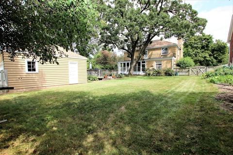 926 Douglas Ave, Elgin, IL 60120 photo 24