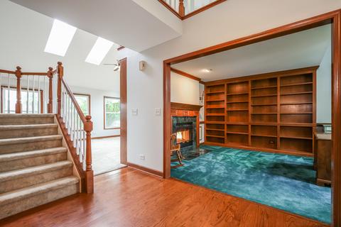 215 Farmhill Dr, Algonquin, IL 60102 photo 4