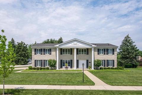 3012 White Pine Dr, Northbrook, IL 60062 photo 1