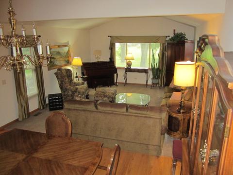 120 Deer Run Ln, Elgin, IL 60120 photo 4