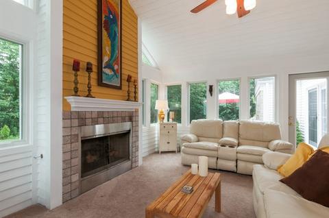 1033 Golf Ln, Wheaton, IL 60189 photo 7