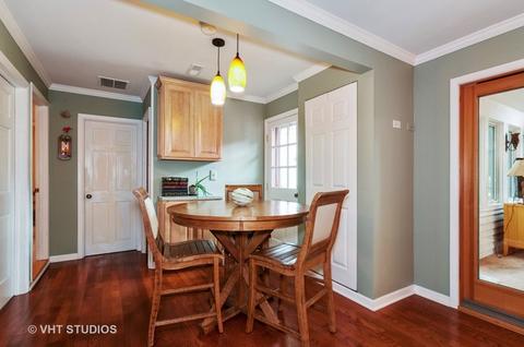 1033 Golf Ln, Wheaton, IL 60189 photo 6