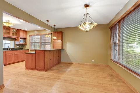 267 Bennett Ln, Des Plaines, IL 60016 photo 6