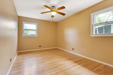 267 Bennett Ln, Des Plaines, IL 60016 photo 23