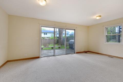 267 Bennett Ln, Des Plaines, IL 60016 photo 14