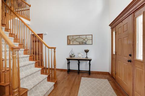 130 N Beverly St, Wheaton, IL 60187 photo 3