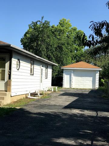 1020 Kane St, Aurora, IL 60505 photo 2