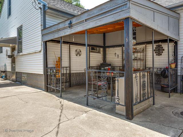  2636 W 90th St, Evergreen Park, IL 60805 photo 2