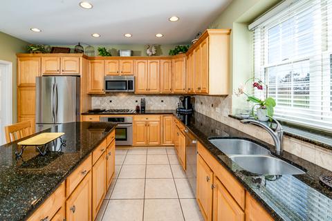 1167 Litchfield Ln, Bartlett, IL 60103 photo 9