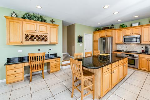 1167 Litchfield Ln, Bartlett, IL 60103 photo 10