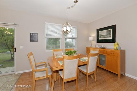 2504 Reflections Dr, Aurora, IL 60502 photo 4