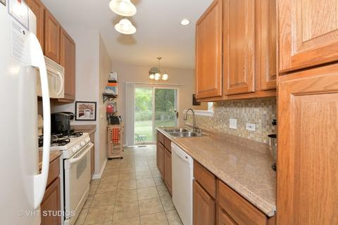2504 Reflections Dr, Aurora, IL 60502 photo 5