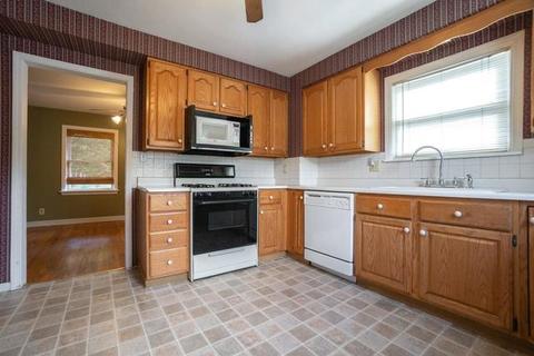 232 Adelaide Pl, Munster, IN 46321 photo 17