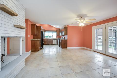403 E Palladium Dr, Joliet, IL 60435 photo 5