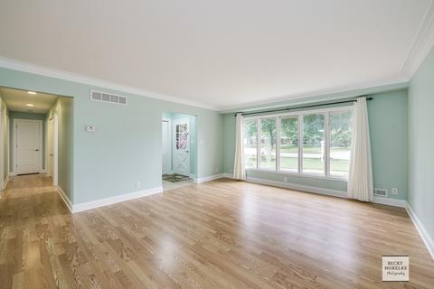 403 E Palladium Dr, Joliet, IL 60435 photo 2