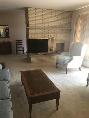 2110 Beechnut Rd, Northbrook, IL 60062 photo 8
