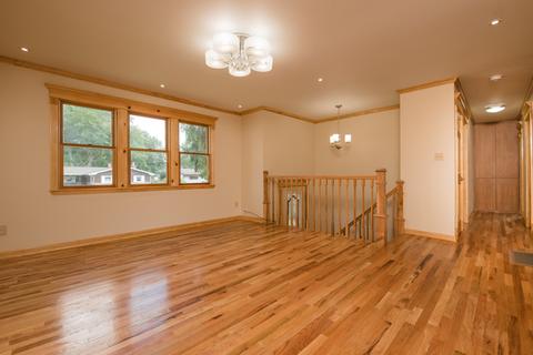 1603 Flower St, Mchenry, IL 60050 photo 4