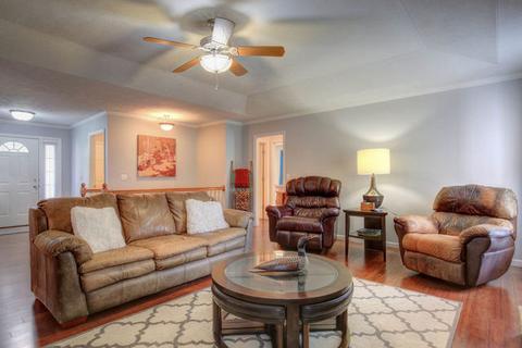 805 E Jackson St, Tolono, IL 61880 photo 9