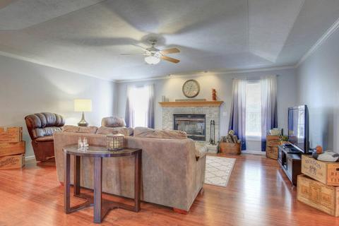 805 E Jackson St, Tolono, IL 61880 photo 8