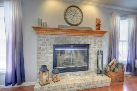 805 E Jackson St, Tolono, IL 61880 photo 10