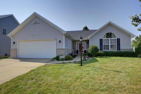 805 E Jackson St, Tolono, IL 61880 photo 1