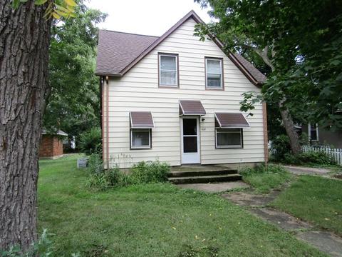 114 N Commerce St, Seneca, IL 61360 photo 1