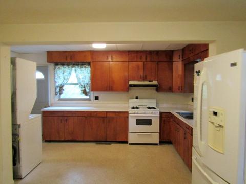 114 N Commerce St, Seneca, IL 61360 photo 2